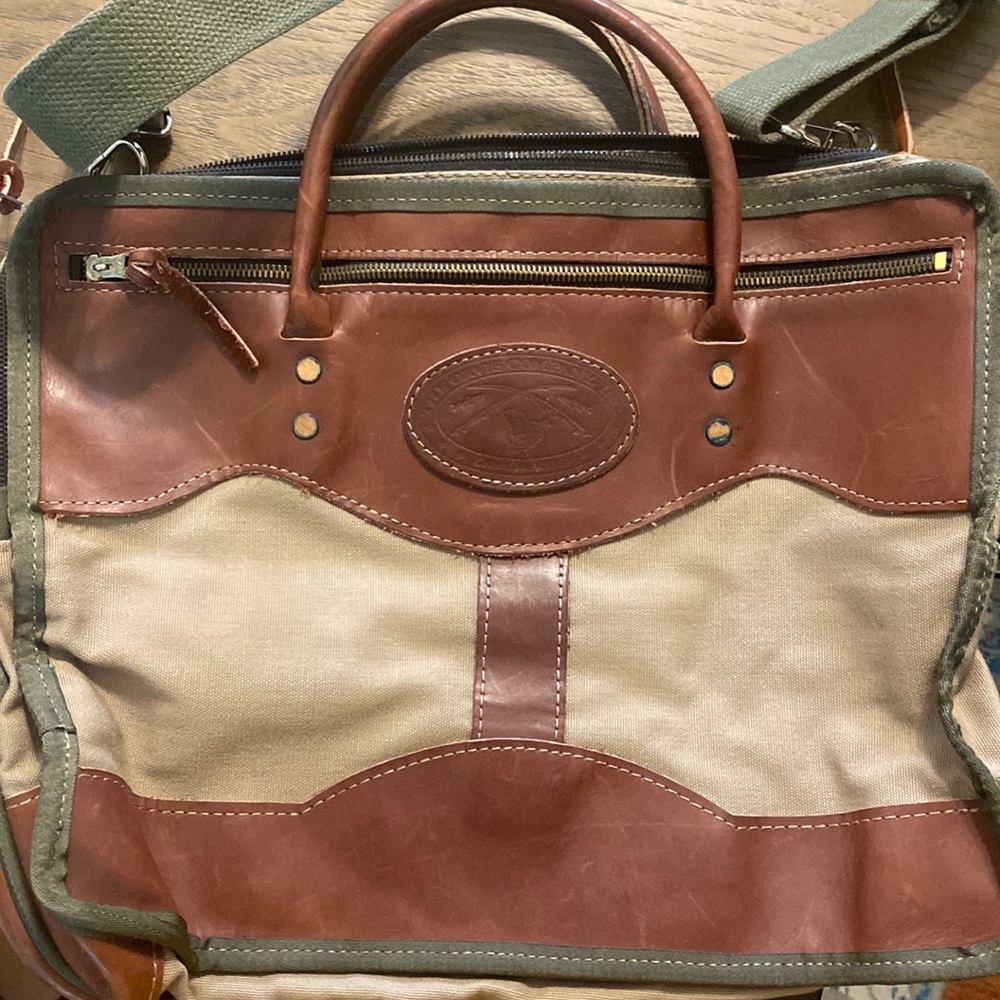 Orvis canvas, leather and brass messenger / laptop bag. Vintage